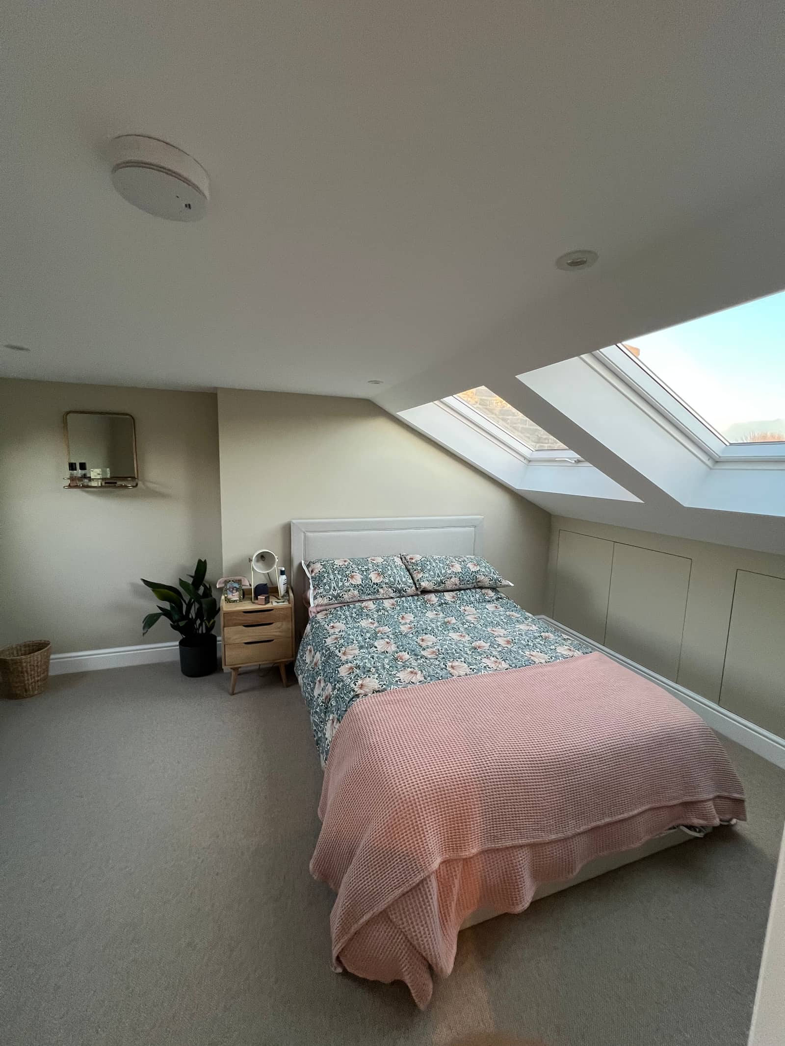 Loft Flower Bed 1600 - Loft conversion project by SpaceRise Lofts